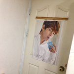 [방탄소년단] 태형이 포스터 방에 <b>붙임</b>!