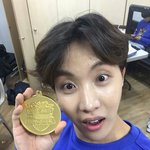 [댓글부탁해] 객관적으로 제이홉 못생김