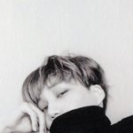 [EXO] 급식애들아 내일 스타킹 추반줌