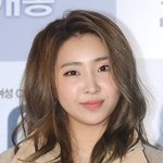 많이 예뻐진 <b>2NE1</b> 공민지