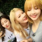 옷 좀 입는 언니 포미닛 <b>지윤</b> 출근길 패션!