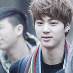 [방탄소년단] 김석진 <b>얼굴</b> 부은것봨ㅋㅋㅋ