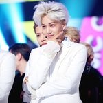 치명적인 <b>옴므</b>파탈 아이돌