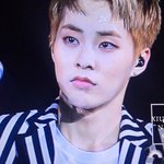 [시우민] 시우민 <b>이</b> <b>표정</b> 너무좋아 뀨!