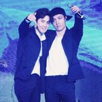 [EXO] 야 이새끼 얼굴왜이럼?