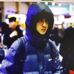 [EXO] 네이년에 야구<b>잠바</b>쳐서 보는데