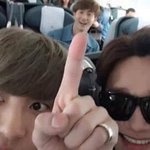 [EXO] 아시1발 <b>올</b><b>팬</b>인데 악개취급 받네