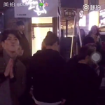 [방탄소년단] 거리공연풀영상보는데 중간쯤에 갑자기 남신등장