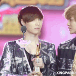 [EXO] 3인 플레이 볼사람?