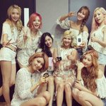 남돌팬여돌누가좋아??