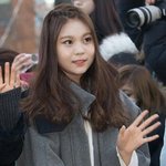 자세히 보면 예쁜 <b>엄지</b>
