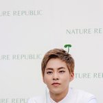 [시우민] 시우민머리에 <b>새싹</b>달아줌>.<