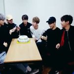 [방탄소년단] 민윤기 <b>하트</b>누루는거랑 낮누석찌<b>공감</b>하는거개귀엽다고