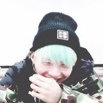 [방탄소년단] 누가 윤기한테 입 가리고 웃는거 알려줬어;;;;