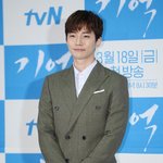 아이돌보다 배우같아진 이준호