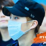 [시우민] ㅅㄷ 민석이<b>모자</b> 어디껀지 아는 웅녀있엉?ㅠ