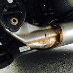 [조언부탁] 신차가 배기통 부분이 부식된거같은데, 단순 녹현상인가요...