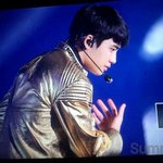 [경수] 히 <b>공연</b>하고 있구나