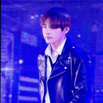 [방탄소년단] 아넥<b>타이</b> 풀어헤친거 미치겠네