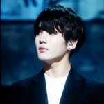 [방탄소년단] <b>턱</b>이갈라지고