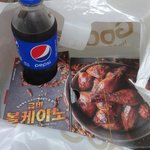 [시우민] ㅅㄷ)방금  <b>화산</b>을 가슴에 품.었.다...