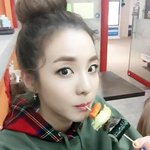 매력 터지는 극강 동안 페이스 산다라 박 !!