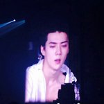 [EXO] 오늘도 <b>열일</b>한 단추