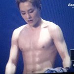 [EXO] 조카 콘서트도 못가면서 살 <b>바에</b>