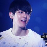 [백현] 백현이 첨보는 <b>동화</b>스런 옷?