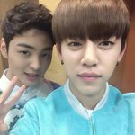 [BAP] 둘이 <b>말</b> 놓고 지낼<b>정도</b>로 친해졌나보네