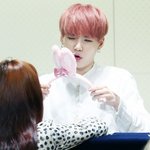 [방탄소년단] 둥둥일수도 있는데 윤기 이겈ㅋㅋ