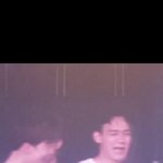 [CHEN] 맏형즈라인들이 <b>애교</b>부렸을때 종대는?