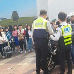 [EXO] 오늘 암표상 또잡힘ㅋㅋㅋㅋ