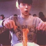 [아이콘] 난 구준회가 맞아도 괜찮다는 점이