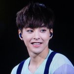 [EXO] 야 <b>피지</b>화보집은 언제 나와? 어?