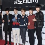 글로리<b>데이</b> 시사회 엑소 (기사컷)