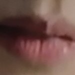 너무 여자같은 입술<b>모양</b>이 고민이예요.
