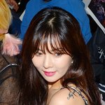 패션<b>위크</b> 참석한 女스타들 패션