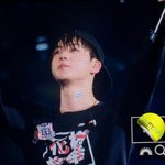 [방탄소년단] <b>석진이</b> 땀나서 머리 젖은 거임??