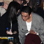 다정해보이는 유아인과 <b>이솜</b>