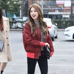 재이의 <b>종잇장</b> 각선미