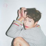 <b>엉뚱</b> 매력 터진 박보검 화보