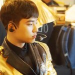 [<b>경수</b>] 넘 멋있는 거 아니에여?