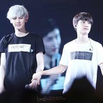 [EXO] 경수는 찬열이랑 <b>절친</b>즈임 <b>절친</b>즈 몰라?