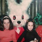 (무서움주의) <b>동심</b>을 파괴하는 부활절 토끼