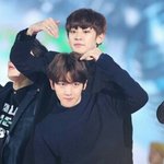 [EXO] 찬백미만<b>잡</b>