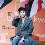 덕통사고 <b>유발</b> 하는 아이돌들