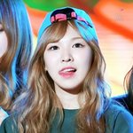 <b>스냅</b>백 쓴 귀여운 女아이돌들