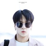 봄 <b>햇살</b>에 선글라스 낀 아이돌들