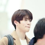 [EXO] 안뇽하세욤 카이스탈 터진 기념으로 영업왔오요